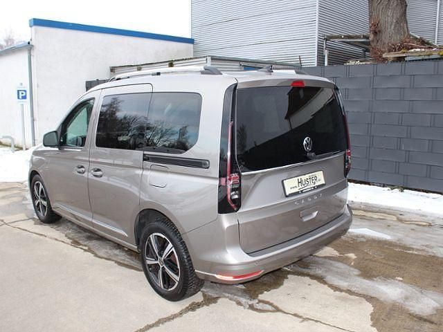 Gebraucht VW Caddy Style 114 PS (83 kW) 2022 Beige Van / Kleinbus