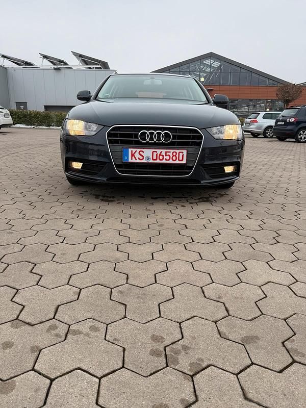 Gebraucht Audi A4 Ambition 170 PS (125 kW) 2012 Blau Kombi