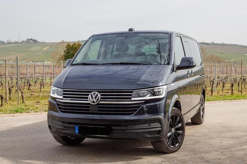 Gebraucht VW Multivan Comfortline 204 PS (150 kW) 2023 Blau Van