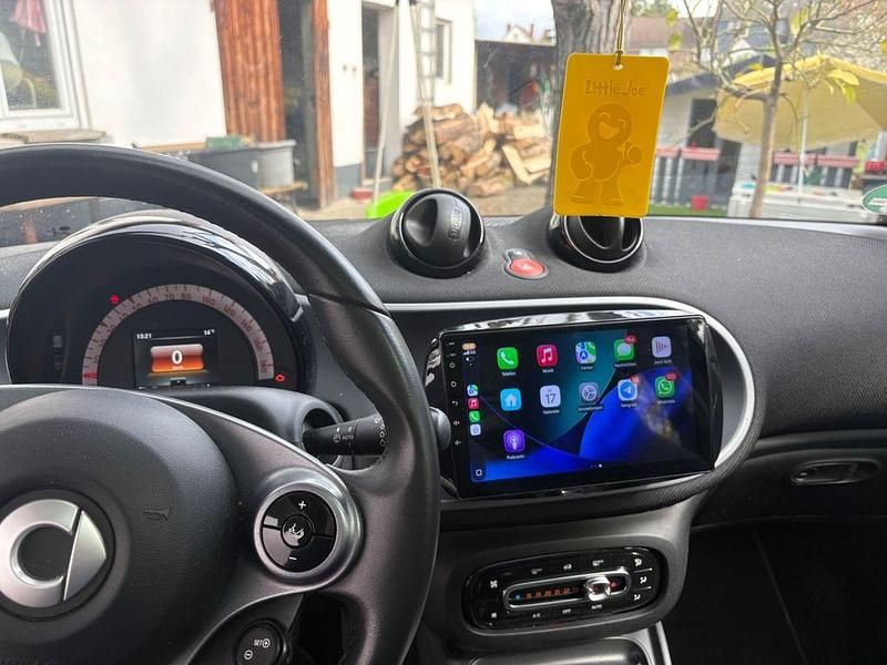 Gebraucht Smart ForFour 90 PS (66 kW) 2019 Schwarz Kleinwagen