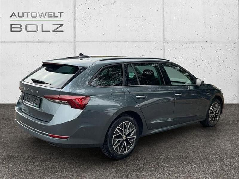 Gebraucht Skoda Octavia Clever 150 PS (110 kW) 2021 Grau Kombi