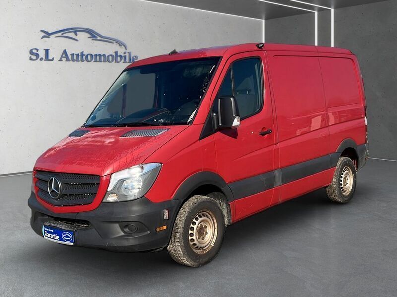 Gebraucht Mercedes Sprinter 114 PS (83 kW) 2017 Rot Van