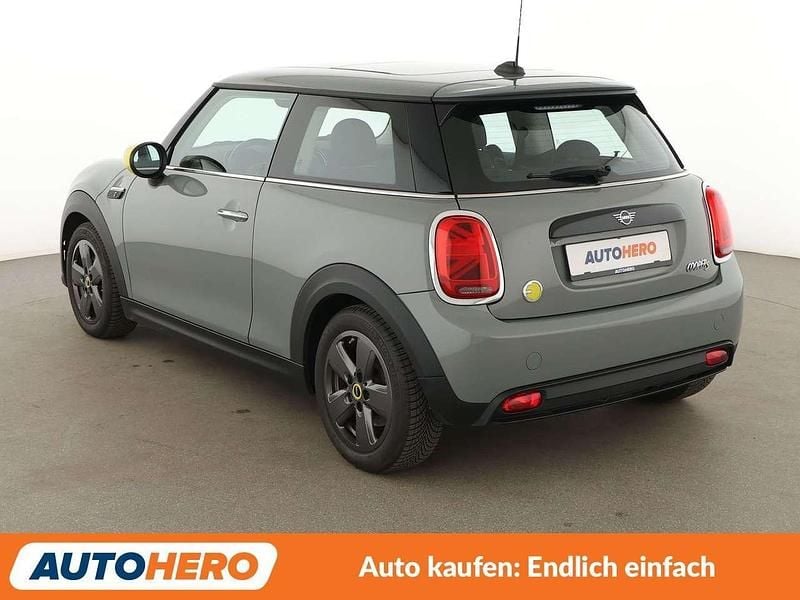 Second-hand Mini Cooper SE Essential 135 kW (184 CP) 2021 Gri Hatchback