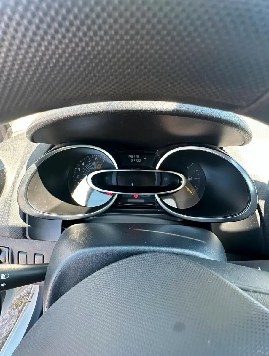 Gebraucht Renault Clio 73 PS (53 kW) 2015 Weiß Kleinwagen