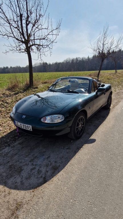 Grün Gebraucht 1999 Mazda MX5 Cabrio | 9.000 € (Fairer Preis) - Bild 1/4