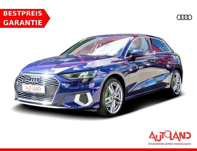 Blau Gebraucht 2021 Audi A3 Sportback e-tron Advanced Plus Limousine | 25.950 € (Teuer) - Bild 1/4