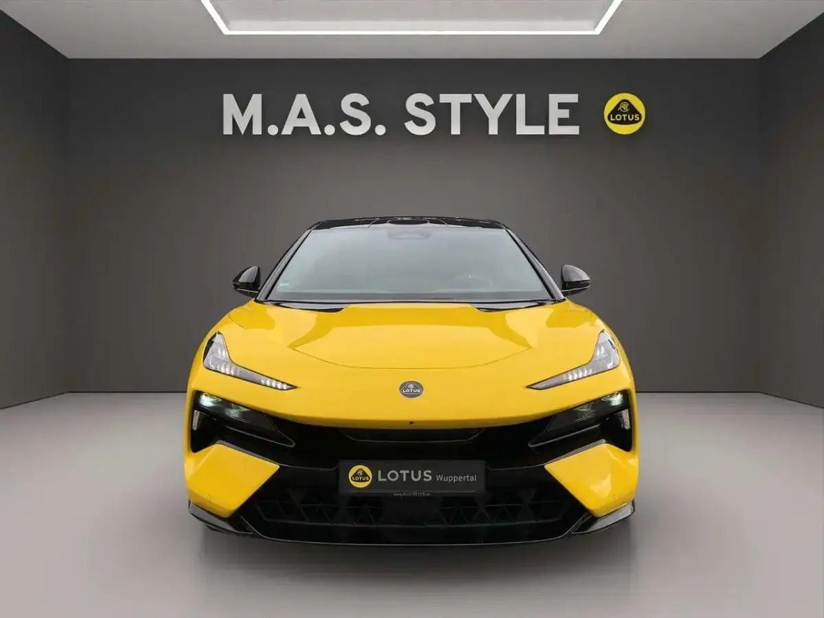Gebraucht Lotus Eletre 450 kW (612 PS) 2023 Gelb SUV