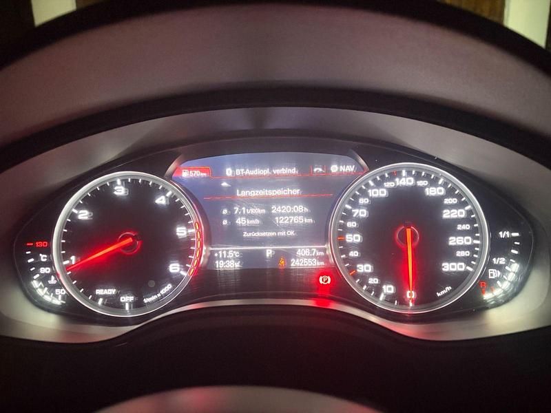 Gebraucht Audi A6 Ambiente 218 PS (160 kW) 2016 Grau Kombi