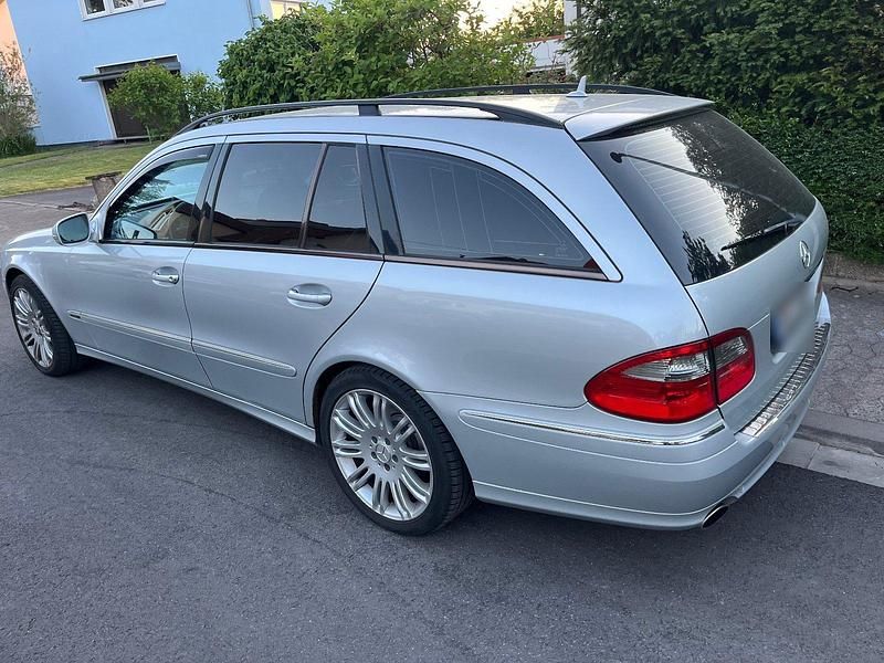 Gebraucht Mercedes E280 Avantgarde 231 PS (169 kW) 2007 Silber Kombi