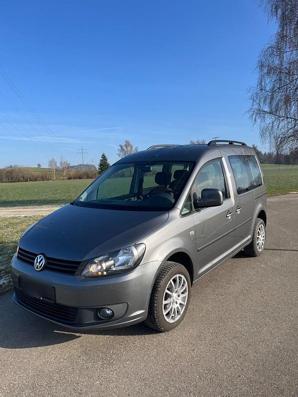 Grau Gebraucht 2013 VW Caddy Comfortline Van / Kleinbus | 6.995 € (Superpreis) - Bild 1/4