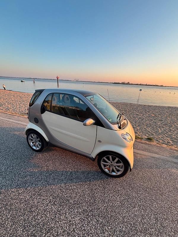 Gebraucht Smart ForTwo Coupé 61 PS (44 kW) 2005 Weiß Coupé