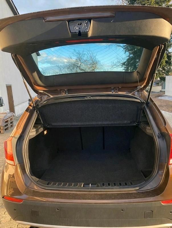 Gebraucht BMW X1 150 PS (110 kW) 2011 Braun SUV