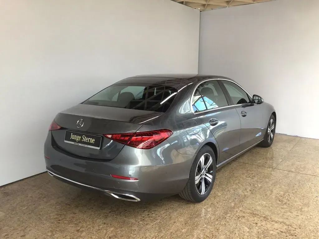 Gebraucht Mercedes C220 Advanced 200 PS (147 kW) 2025 Lack selenitgrau Limousine