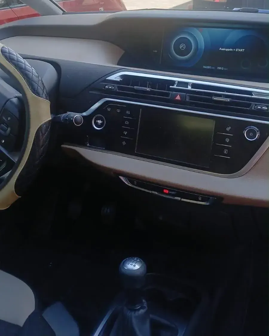 Gebraucht Citroën Grand C4 Picasso 131 PS (96 kW) 2014 Schwarz Van / Kleinbus