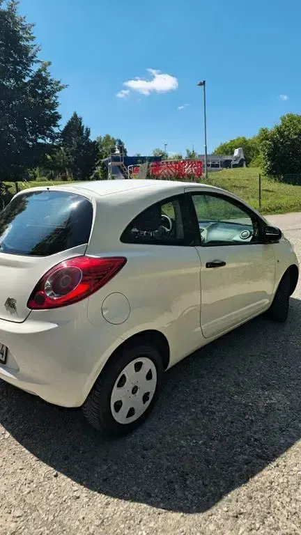 Gebraucht Ford Ka 69 PS (50 kW) 2014 Weiß Kleinwagen