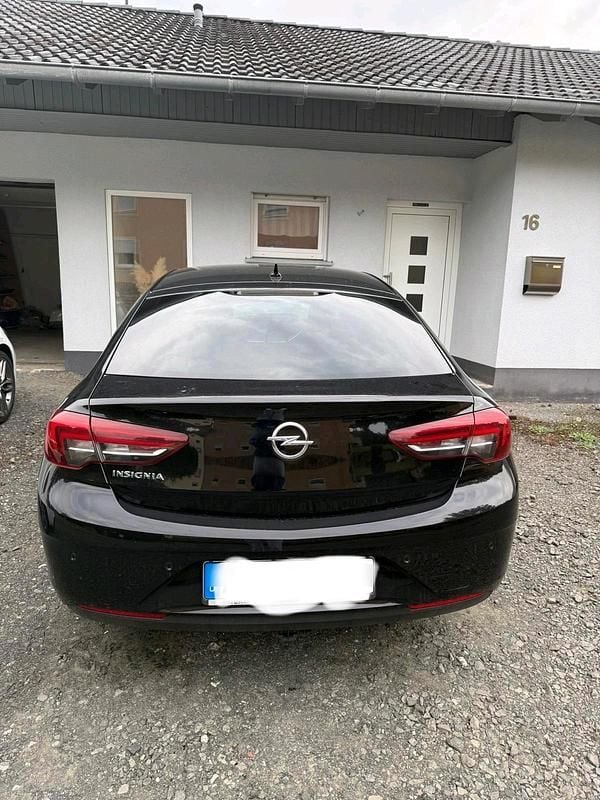 Gebraucht Opel Insignia 170 PS (125 kW) 2019 Schwarz Limousine