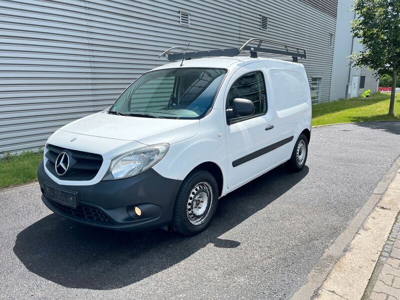 Weiß Gebraucht 2013 Mercedes Citan 108 Van / Kleinbus | 5.490 € (Superpreis) - Bild 1/4