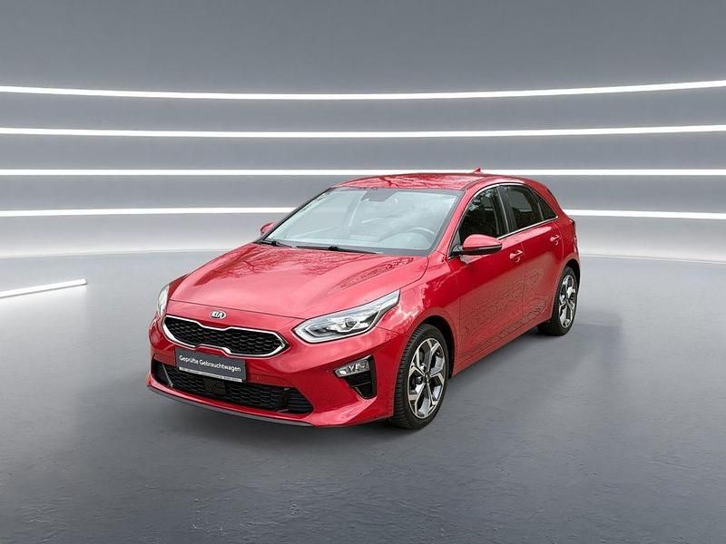 Gebraucht Kia Ceed 136 PS (100 kW) 2021 Rot Kleinwagen