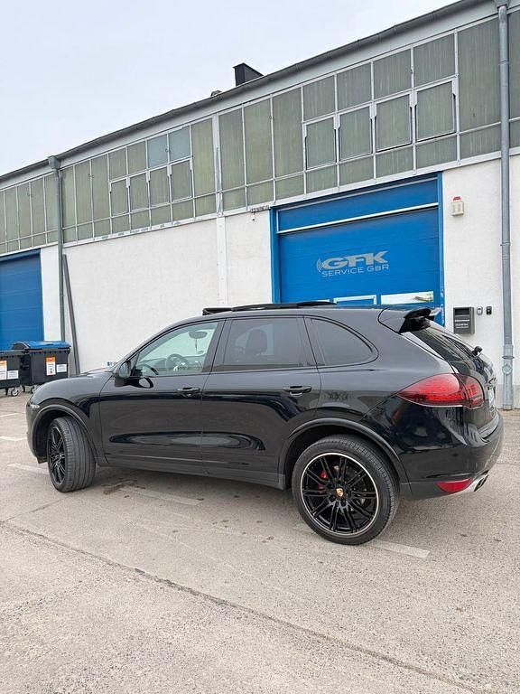 Gebraucht Porsche Cayenne 245 PS (180 kW) 2012 Schwarz SUV