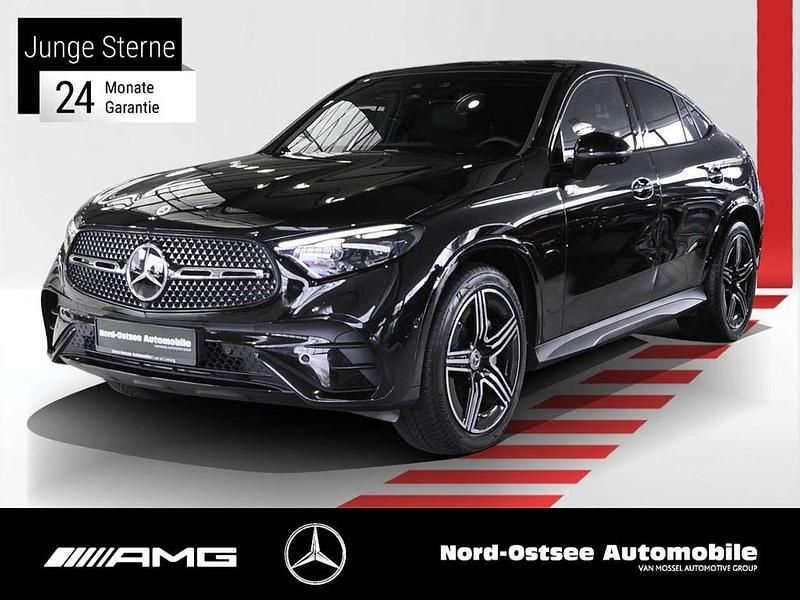 Metalliclack obsidianschwarz Gebraucht 2024 Mercedes GLC300 AMG Coupé | 62.490 € (Fairer Preis) - Bild 1/4