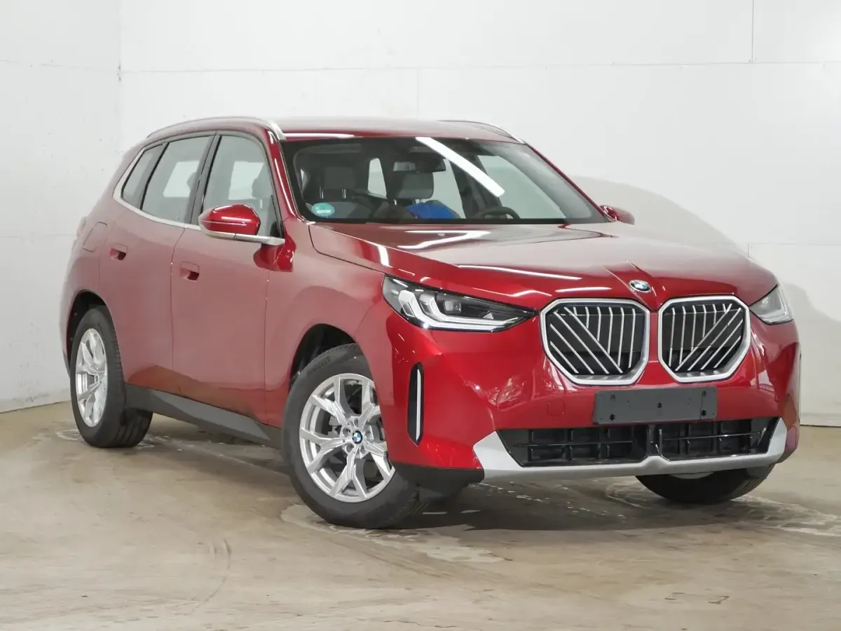 Używany BMW X3 197 KM (144 kW) 2025 Czerwony SUV