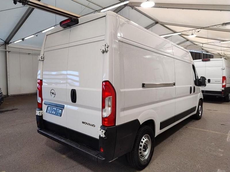 Gebraucht Opel Movano 140 PS (102 kW) 2024 Lackierung weiss icy/typ ausse Van