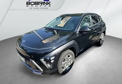 Gebraucht Hyundai Kona Trend 120 PS (88 kW) 2023 Schwarz SUV