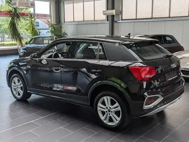 Gebraucht Audi Q2 Advanced 150 PS (110 kW) 2024 Schwarz SUV