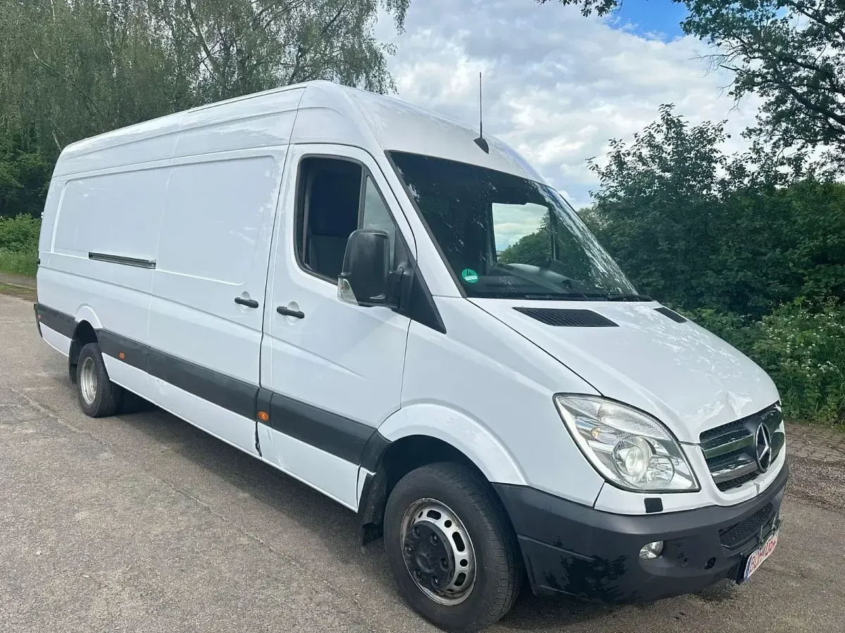 Używany Mercedes Sprinter 190 KM (139 kW) 2010 Biały Van