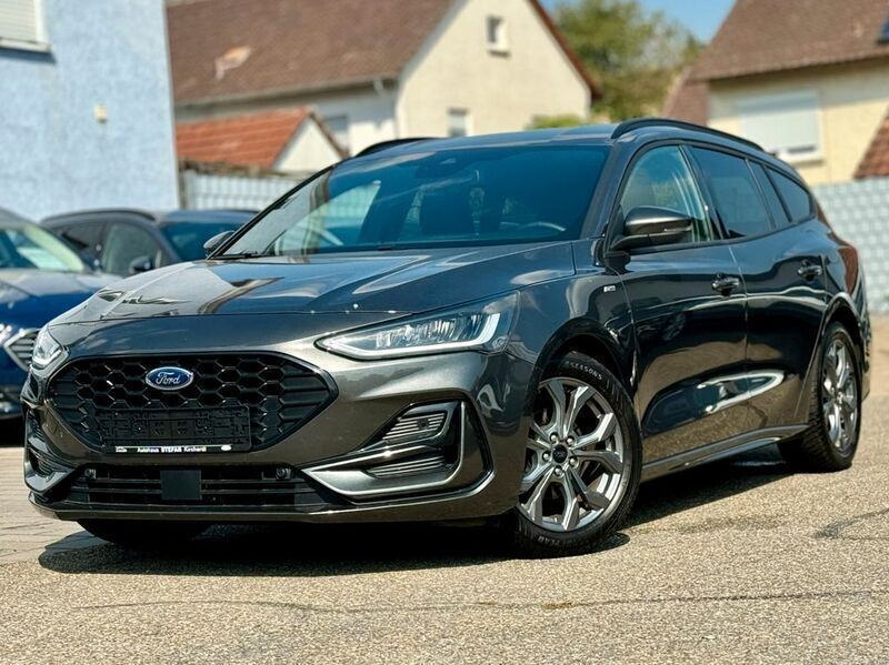 Grau Gebraucht 2023 Ford Focus ST-Line X Kombi | 22.490 € (Fairer Preis) - Bild 1/4