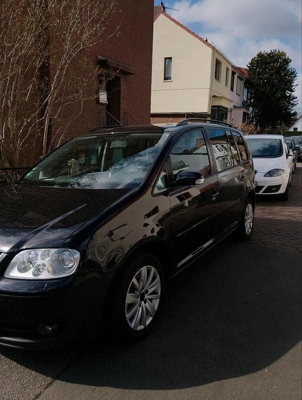 Gebraucht VW Touran 140 PS (102 kW) 2007 Schwarz Van / Kleinbus