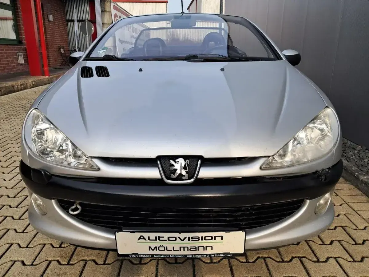 Gebraucht Peugeot 206 CC Platinum 109 PS (80 kW) 2002 Grau Cabrio