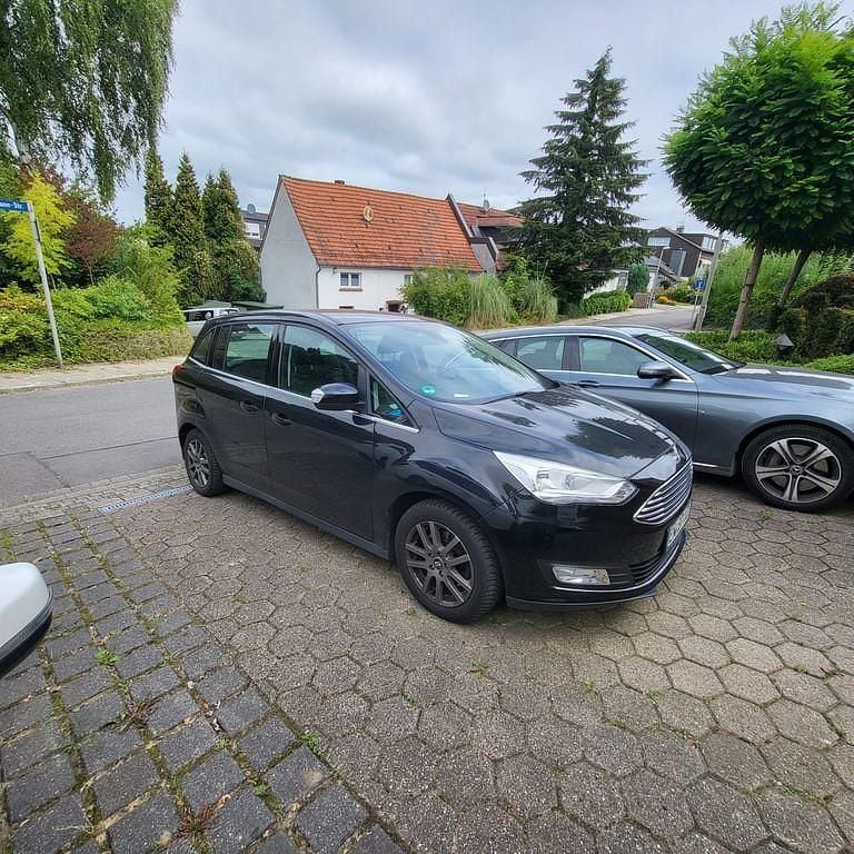 Schwarz Gebraucht 2016 Ford Grand C-Max Van / Kleinbus | 8.500 € (Superpreis) - Bild 1/4