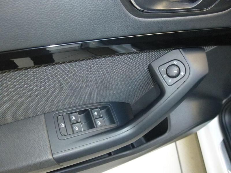 Gebraucht Seat Ateca XCELLENCE 150 PS (110 kW) 2018 Weiß SUV