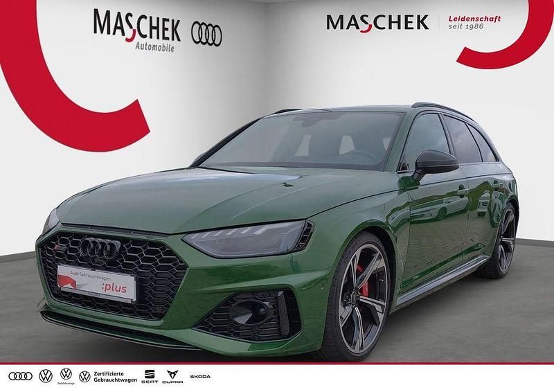 Sonomagrün metallic Gebraucht 2022 Audi RS4 Ambiente Kombi | 64.340 € (Fairer Preis) - Bild 1/4