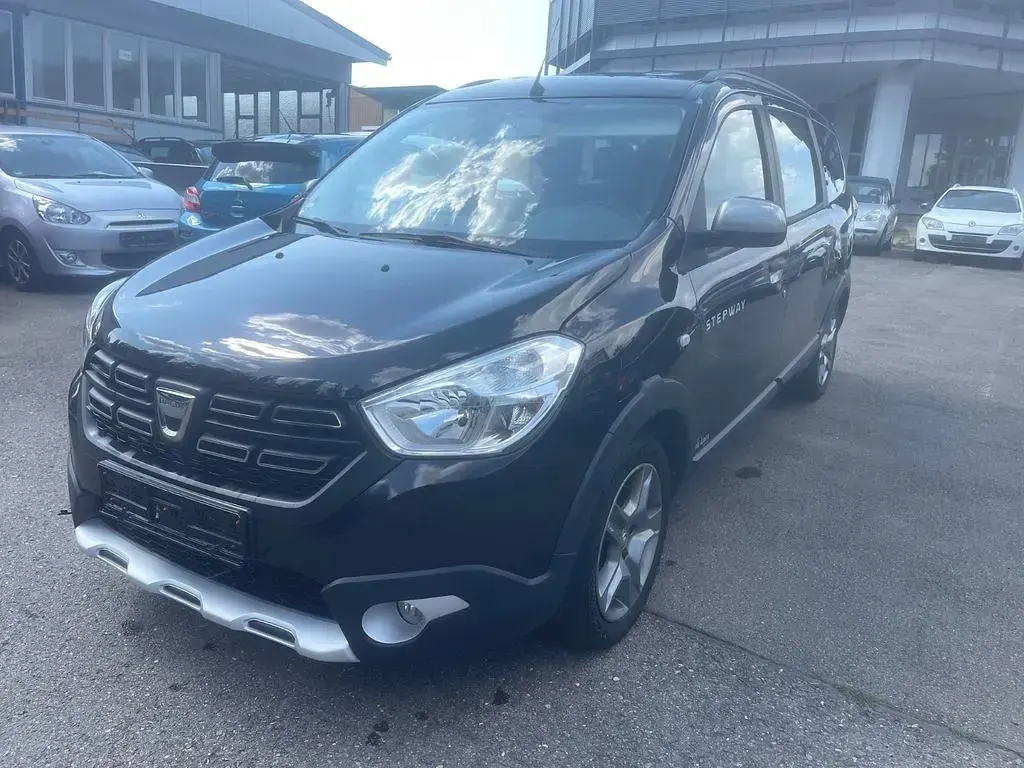 Gebraucht Dacia Lodgy Stepway 116 PS (85 kW) 2020 Schwarz Van / Kleinbus