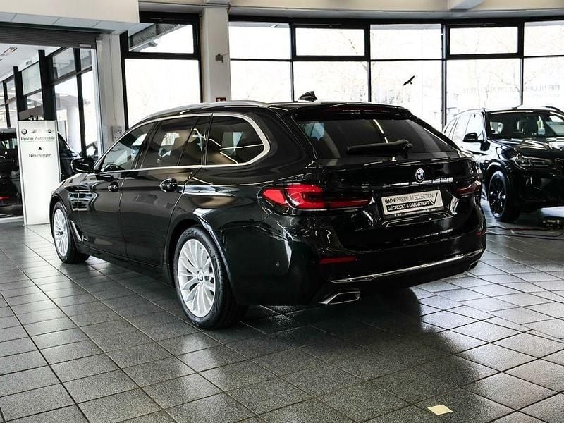 Gebraucht BMW 540 Luxury Line 333 PS (244 kW) 2023 Schwarz Kombi