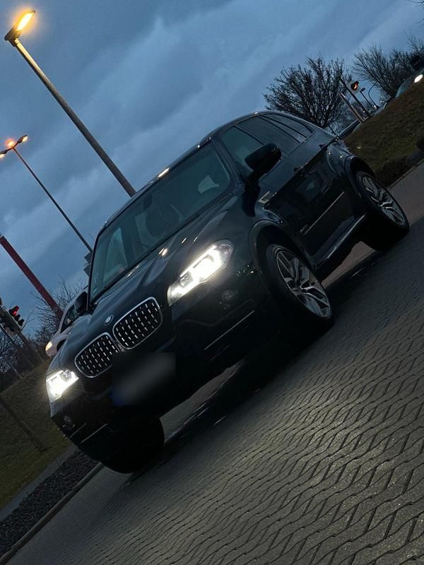 Gebraucht BMW X5 235 PS (172 kW) 2025 Schwarz SUV