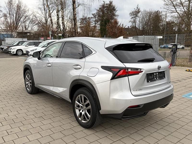 Gebraucht Lexus NX300h E-FOUR Executive Line 155 PS (114 kW) 2015 Silber SUV