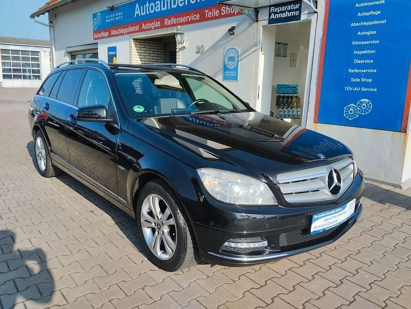 Gebraucht Mercedes C220 170 PS (125 kW) 2010 Schwarz Kombi