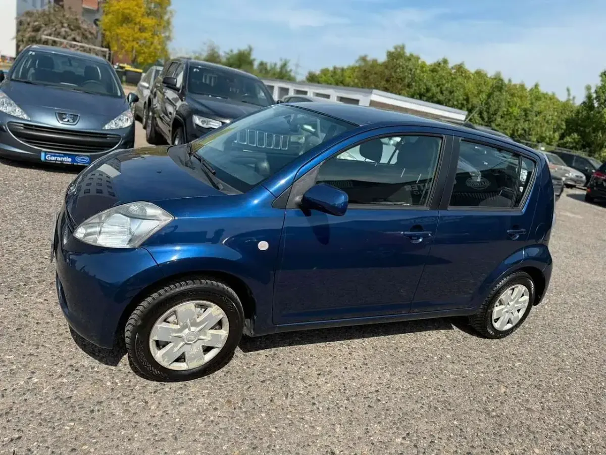 Gebraucht Daihatsu Sirion 87 PS (63 kW) 2007 Blau Kleinwagen