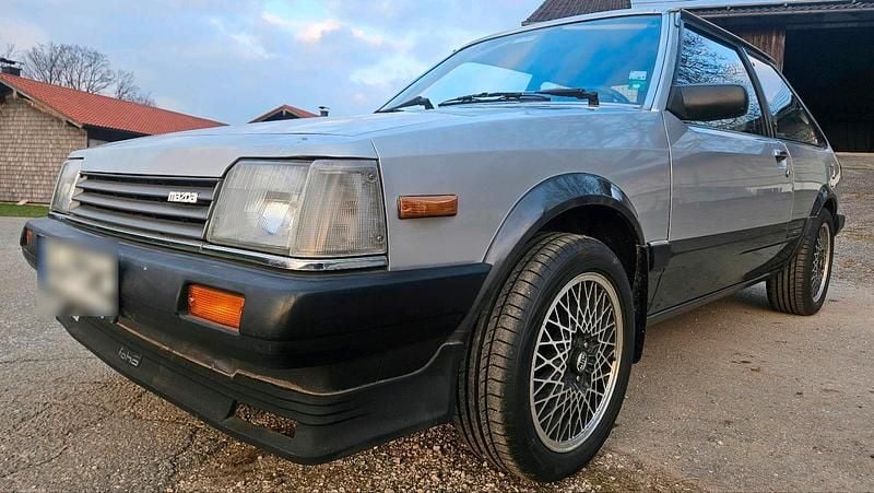 Gebraucht Mazda 323 Inclusive 80 PS (58 kW) 1983 Silber Kleinwagen