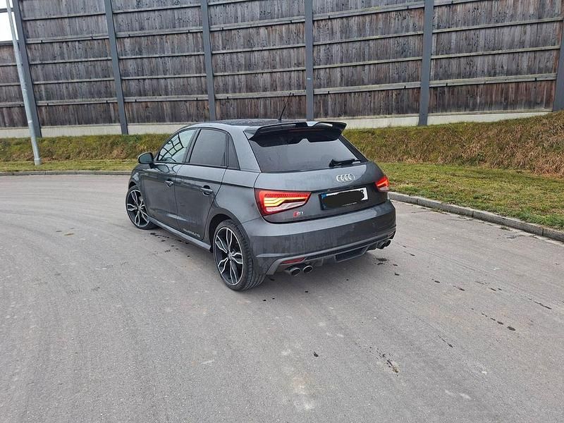 Gebraucht Audi S1 Sportback Sport 231 PS (169 kW) 2017 Grau Kleinwagen