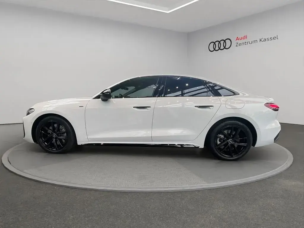 Ny Audi A5 S-Line 367 HK (269 kW) 2025 Hvid Sedan