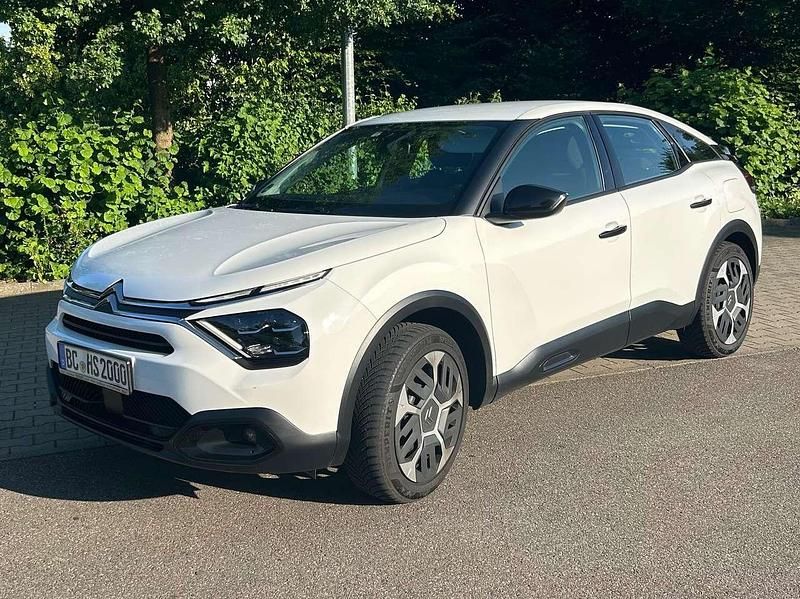 Weiß Gebraucht 2021 Citroën C4 PureTech Limousine | 14.600 € (Fairer Preis) - Bild 1/4