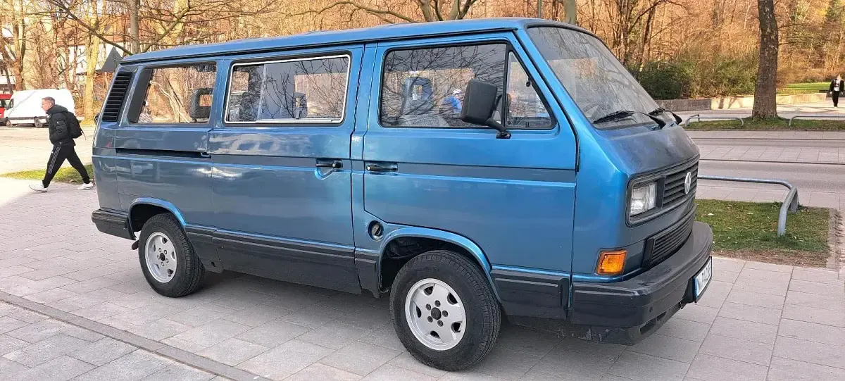 Gebraucht VW Multivan 69 PS (50 kW) 1989 Blau Van / Kleinbus