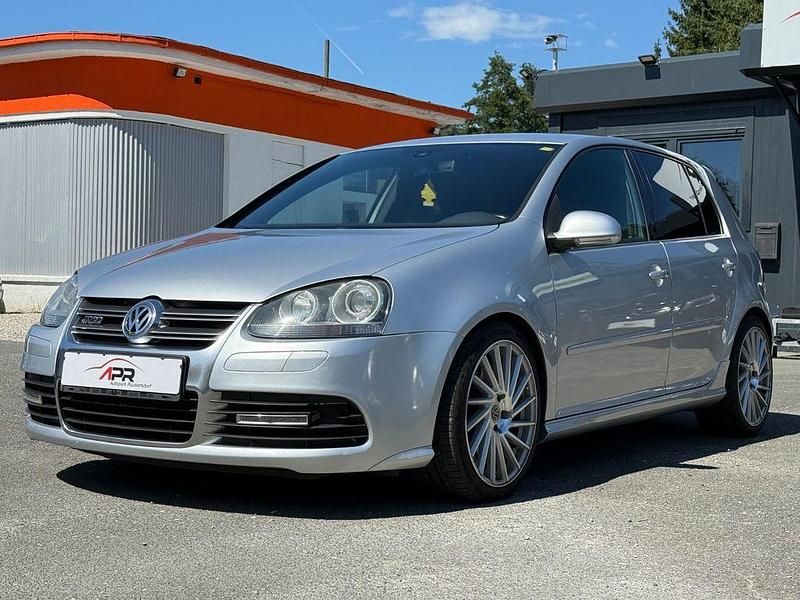 Silber Gebraucht 2005 VW Golf V R Limousine | 14.999 € - Bild 1/4