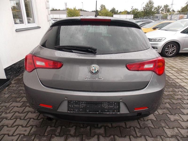 Gebraucht Alfa Romeo Giulietta Turismo 170 PS (125 kW) 2014 Grau Kleinwagen