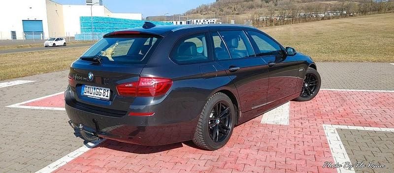 Gebraucht BMW 525 Luxury Line 218 PS (160 kW) 2015 Grau Limousine