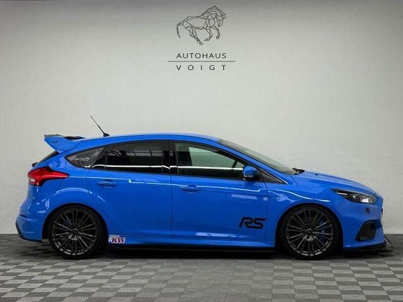 Gebraucht Ford Focus RS 350 PS (257 kW) 2016 Nitrousblau metallic Limousine